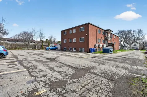 81 Empire Street Welland ON L3B 2L3