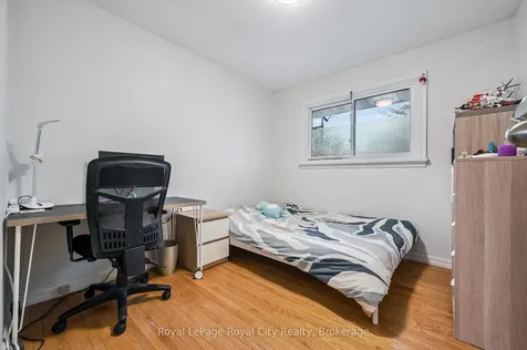 12 Delmar Boulevard Guelph ON N1E 2K8