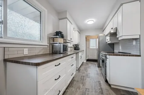 12 Delmar Boulevard Guelph ON N1E 2K8