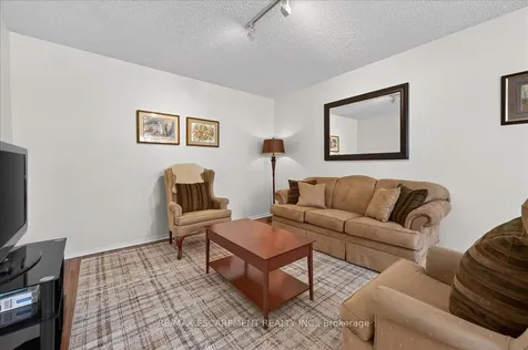 54 Goldcrest Drive Hamilton ON L8G 4T6