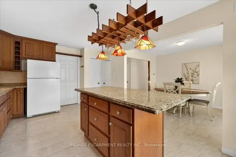 54 Goldcrest Drive Hamilton ON L8G 4T6