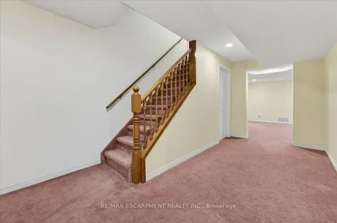 54 Goldcrest Drive Hamilton ON L8G 4T6
