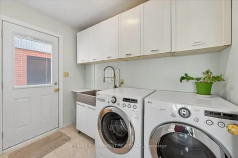 54 Goldcrest Drive Hamilton ON L8G 4T6