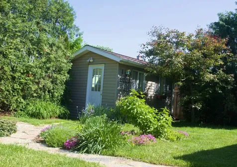 54 Goldcrest Drive Hamilton ON L8G 4T6