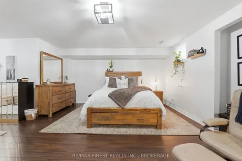 1298 Carfa Crescent Kingston ON K7P 0M9
