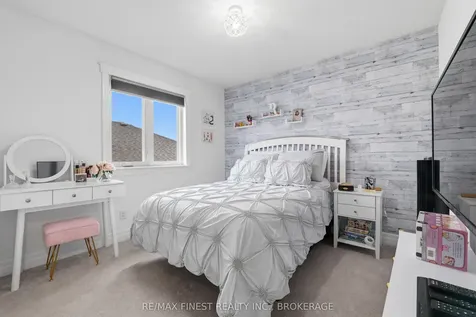 1298 Carfa Crescent Kingston ON K7P 0M9