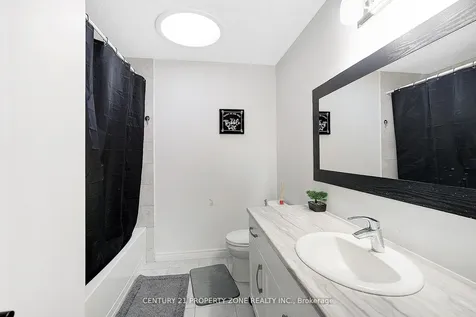 7 Taylor Drive East Luther Grand Valley ON L9W 7P1