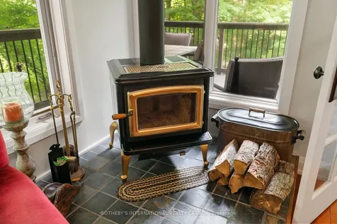 141 Valley Road Hamilton ON L9H 5E2