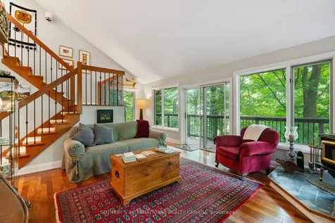 141 Valley Road Hamilton ON L9H 5E2