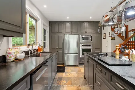 141 Valley Road Hamilton ON L9H 5E2