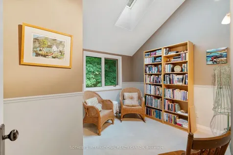 141 Valley Road Hamilton ON L9H 5E2