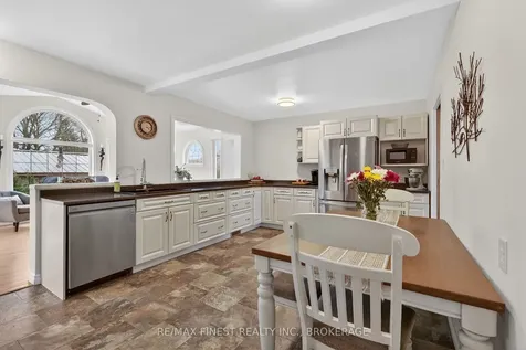 27 Dalgleish Avenue Kingston ON K7L 5H6