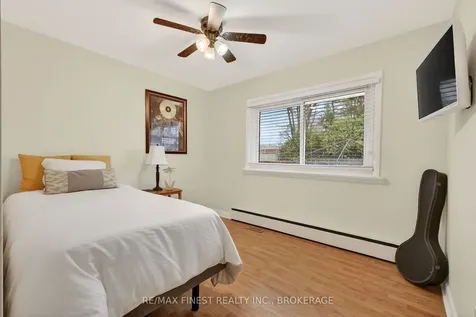 27 Dalgleish Avenue Kingston ON K7L 5H6