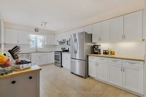 46 Foxhill Crescent St. Catharines ON L2S 3V1