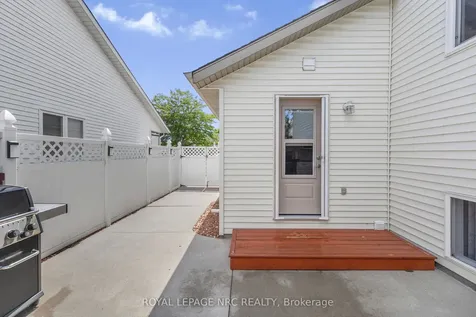 46 Foxhill Crescent St. Catharines ON L2S 3V1
