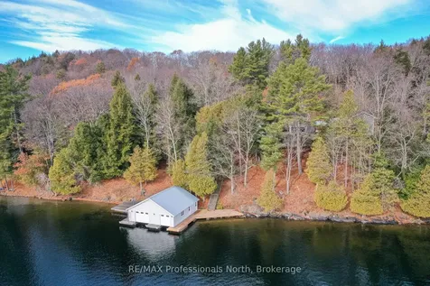 1009-2 Arts Road Lake Of Bays ON P0A 1H0