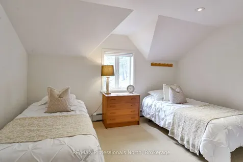 1009-2 Arts Road Lake Of Bays ON P0A 1H0