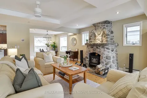 1009-2 Arts Road Lake Of Bays ON P0A 1H0