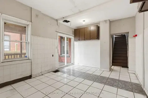 249 Wentworth Street N Hamilton ON L8L 5V9