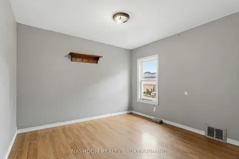 249 Wentworth Street N Hamilton ON L8L 5V9