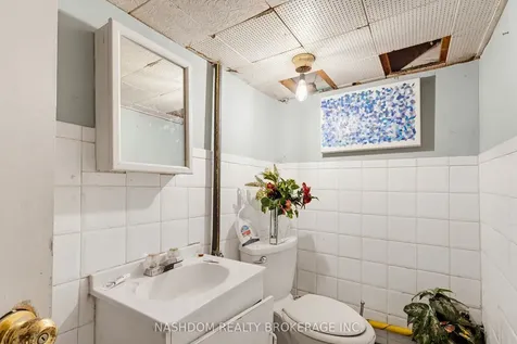 249 Wentworth Street N Hamilton ON L8L 5V9