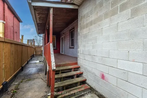 249 Wentworth Street N Hamilton ON L8L 5V9