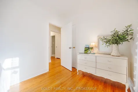 6 Mountainview Drive St. Catharines ON L2T 3H4