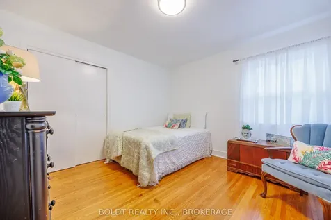 6 Mountainview Drive St. Catharines ON L2T 3H4