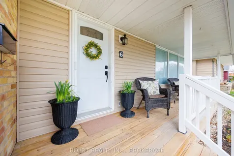 6 Mountainview Drive St. Catharines ON L2T 3H4
