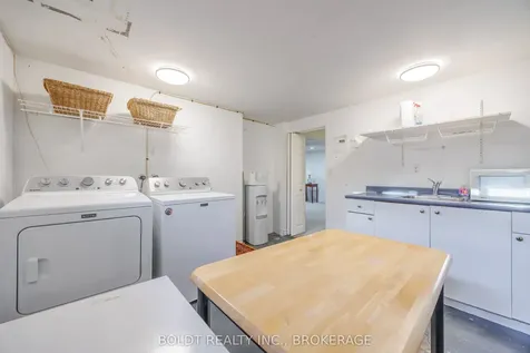 6 Mountainview Drive St. Catharines ON L2T 3H4