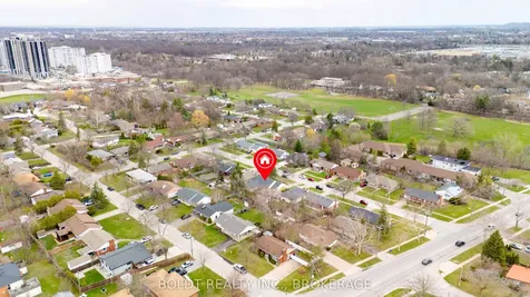 6 Mountainview Drive St. Catharines ON L2T 3H4