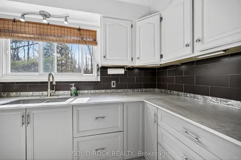 209 Reynolds Drive E Brockville ON K6V 1X8