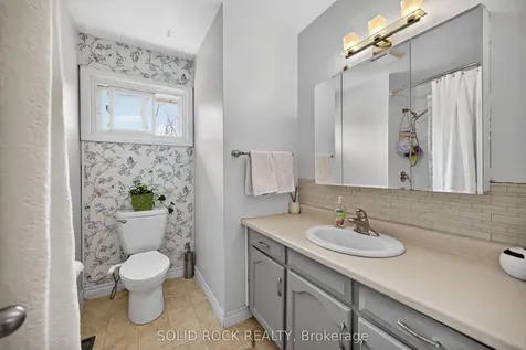 209 Reynolds Drive E Brockville ON K6V 1X8