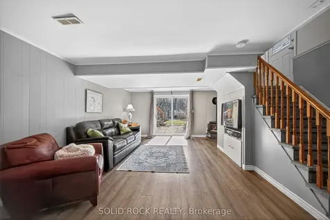209 Reynolds Drive E Brockville ON K6V 1X8