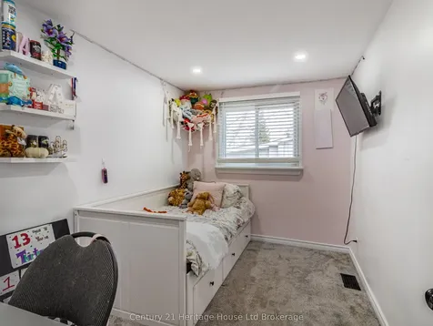 844 Sunset Boulevard Woodstock ON N4S 4A3