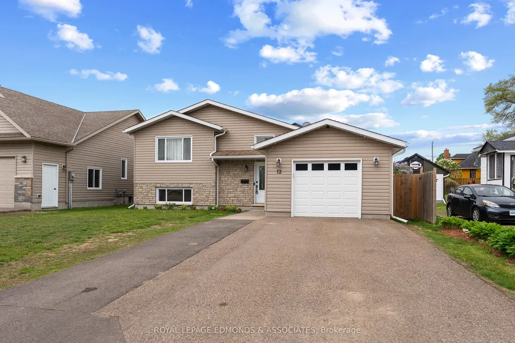 12 Wilbert Street Petawawa ON K8H 2C6