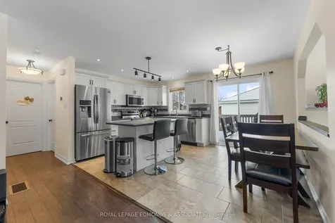 12 Wilbert Street Petawawa ON K8H 2C6