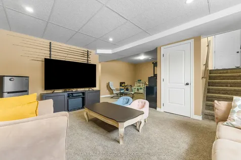 12 Wilbert Street Petawawa ON K8H 2C6