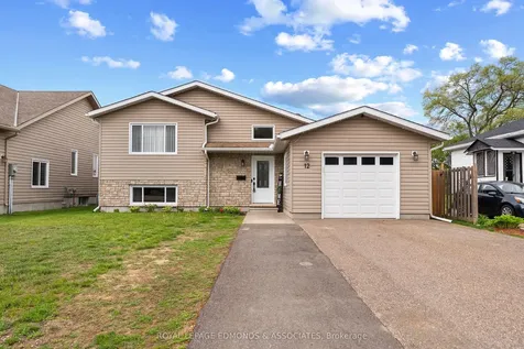 12 Wilbert Street Petawawa ON K8H 2C6
