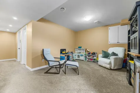 12 Wilbert Street Petawawa ON K8H 2C6