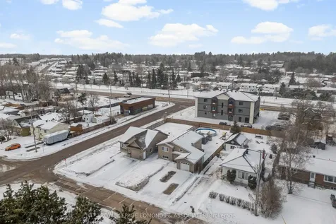 12 Wilbert Street Petawawa ON K8H 2C6