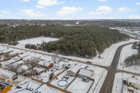 12 Wilbert Street Petawawa ON K8H 2C6