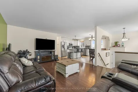 12 Wilbert Street Petawawa ON K8H 2C6