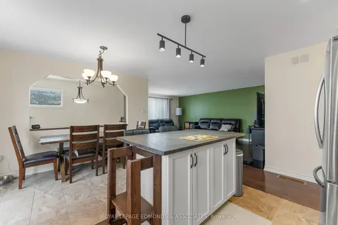 12 Wilbert Street Petawawa ON K8H 2C6
