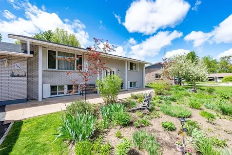 101 Frontenac Crescent Deep River ON K0J 1P0