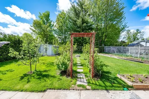 101 Frontenac Crescent Deep River ON K0J 1P0