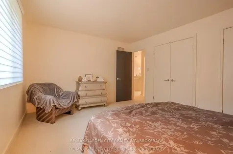 86 Tremont Drive St. Catharines ON L2R 3B2