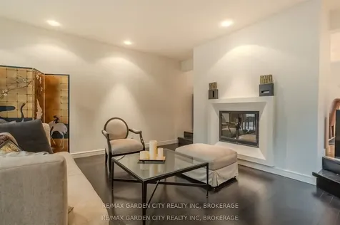86 Tremont Drive St. Catharines ON L2R 3B2