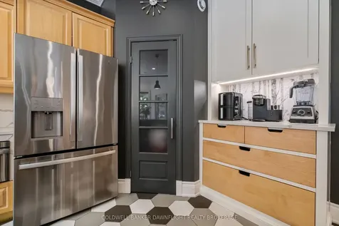 9923 Parkview Crescent Lambton Shores ON N0M 1T0
