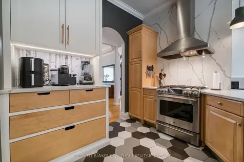 9923 Parkview Crescent Lambton Shores ON N0M 1T0